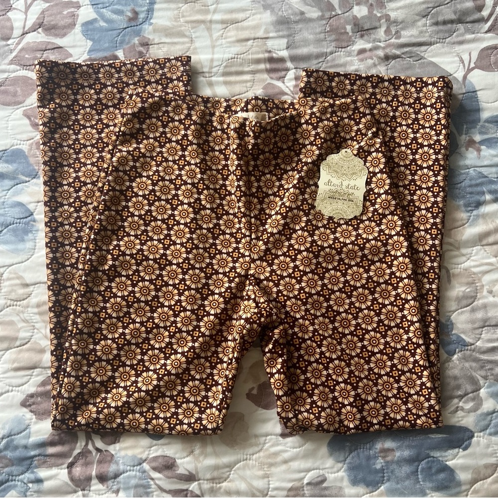 NWT Altar’d State Floral Cropped Flare pants